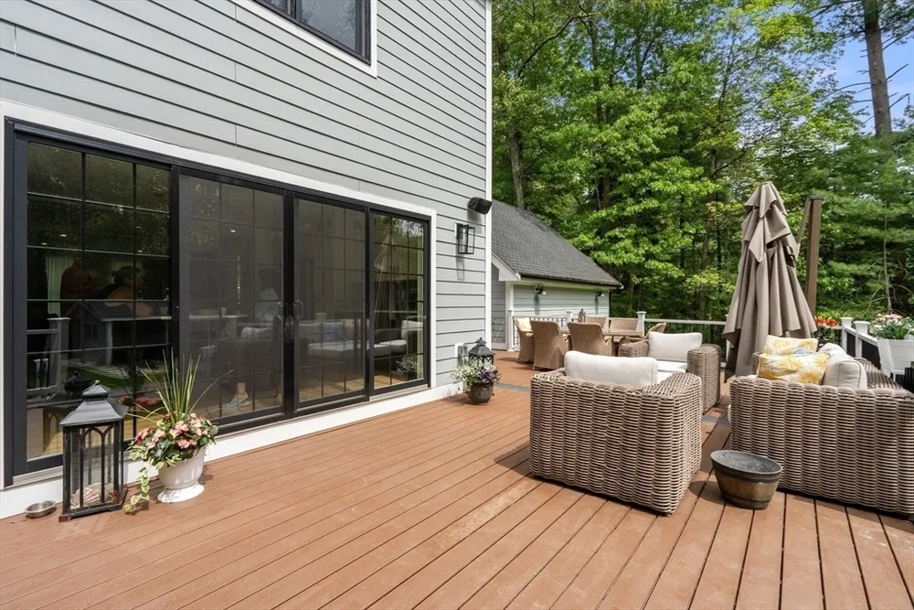 295 Gardner St, Hingham, MA 02043