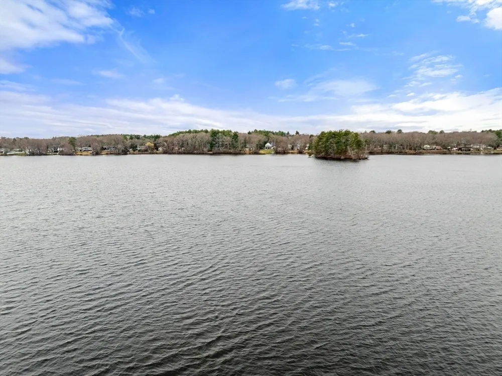 269 Bullard St, Walpole, MA 02081