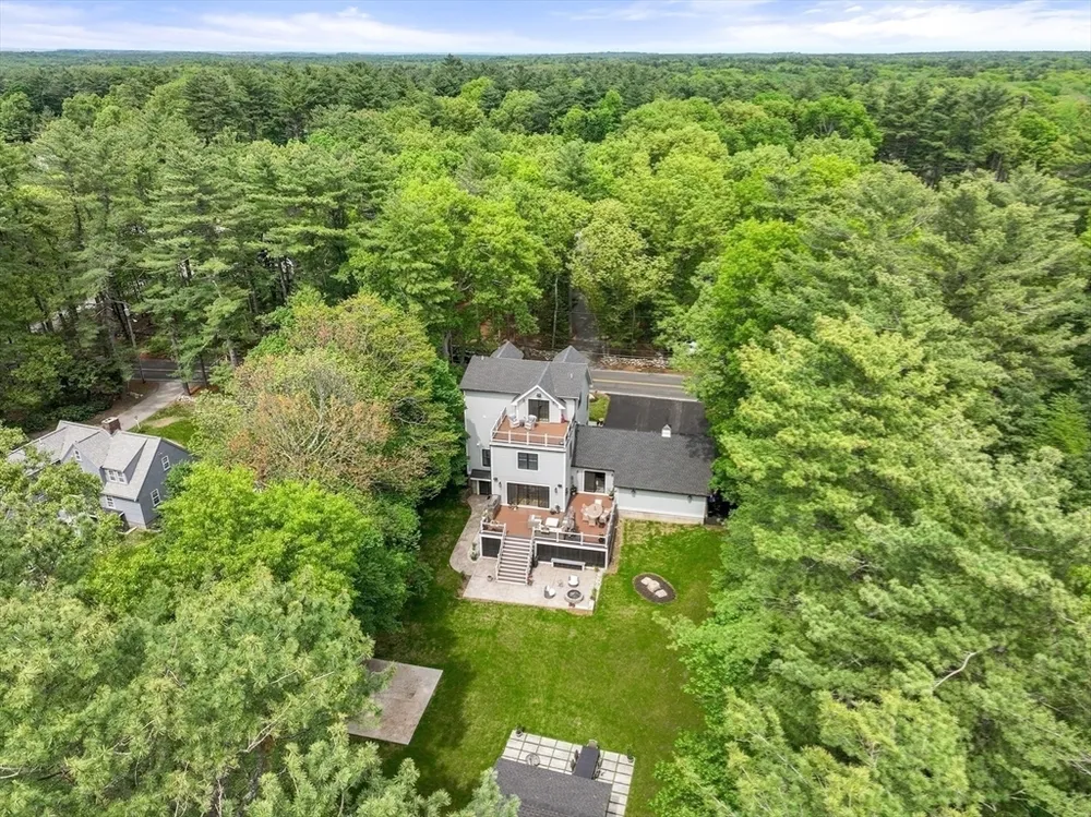 295 Gardner St, Hingham, MA 02043