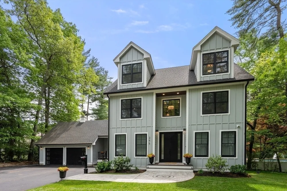 295 Gardner St, Hingham, MA 02043