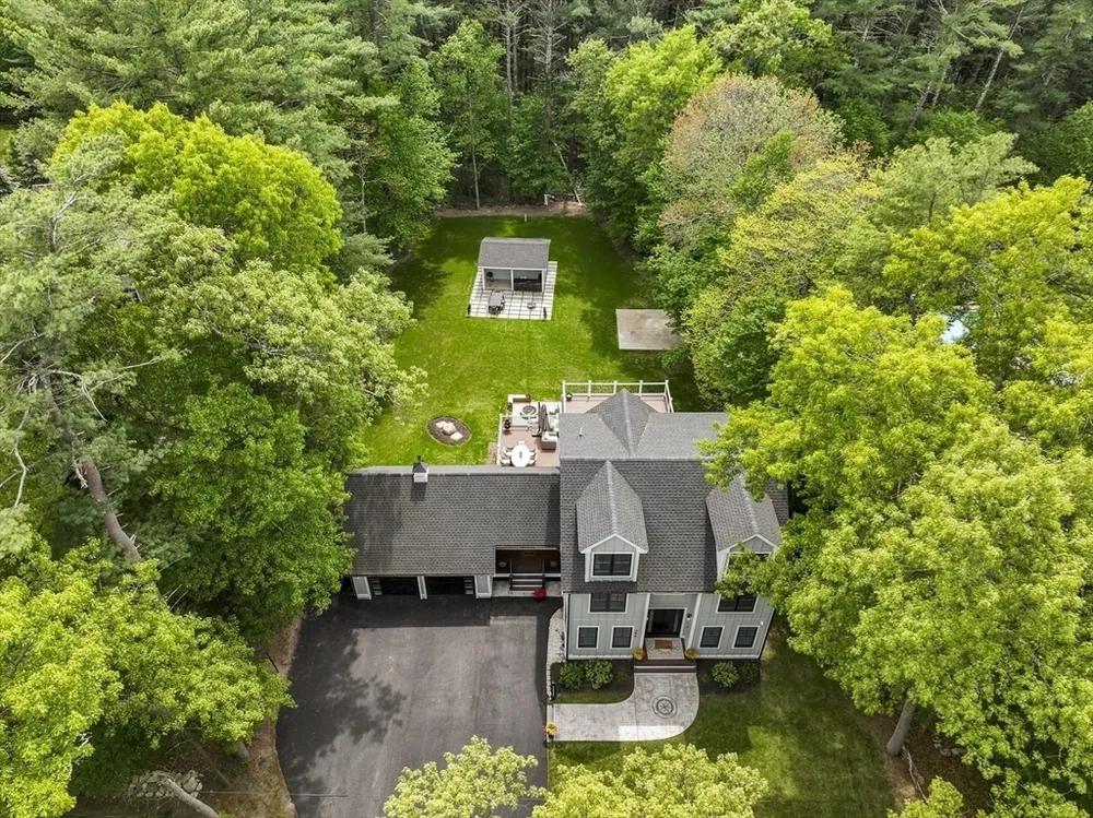 295 Gardner St, Hingham, MA 02043