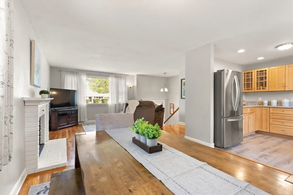 1 Myrtle Ave, Westford, MA 01886