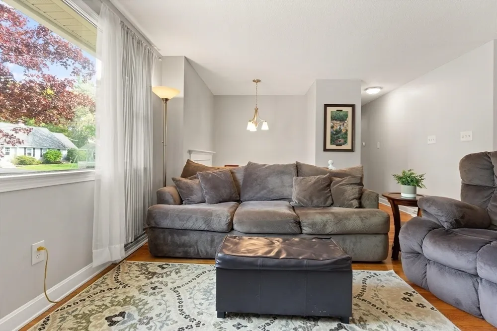 1 Myrtle Ave, Westford, MA 01886