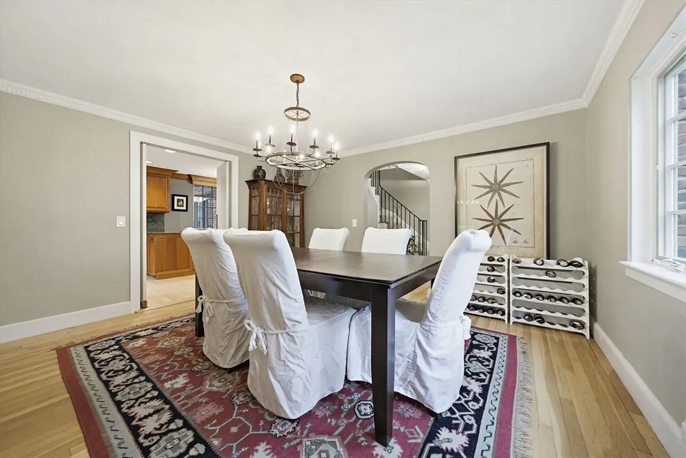 72 Beverly Rd, Brookline, MA 02467