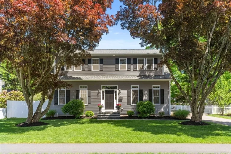 3 Beverly Rd, Natick, MA 01760