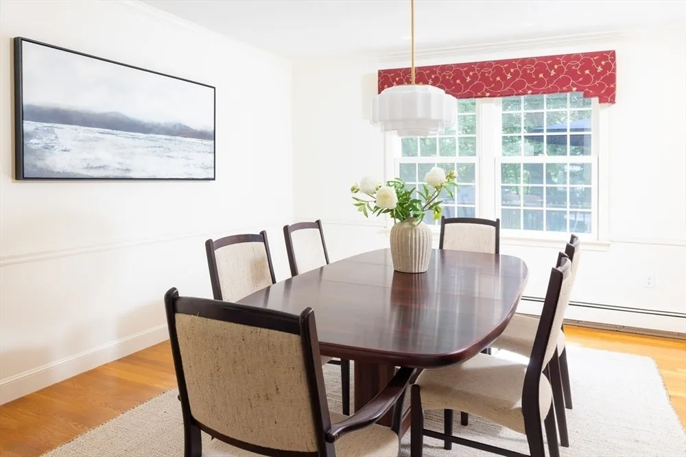 372 Central St, Newton, MA 02466