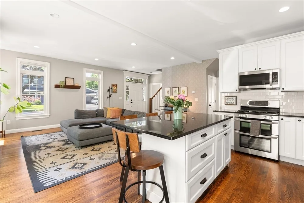 3 Beverly Rd, Natick, MA 01760