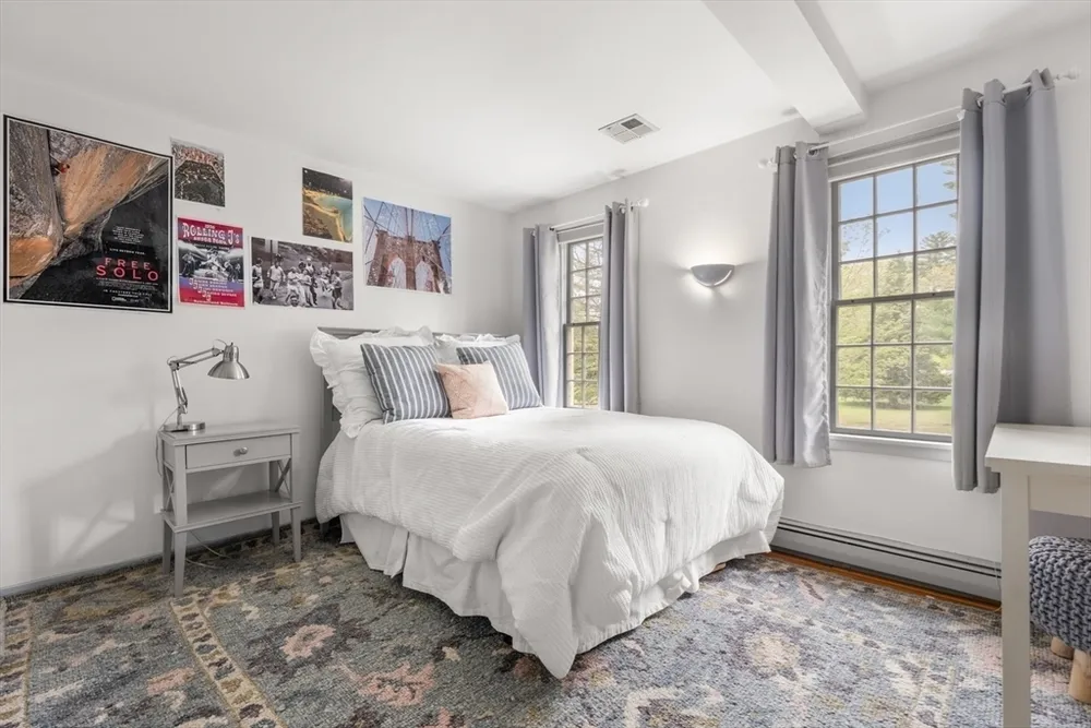 41 Longmeadow Rd, Wellesley, MA 02482