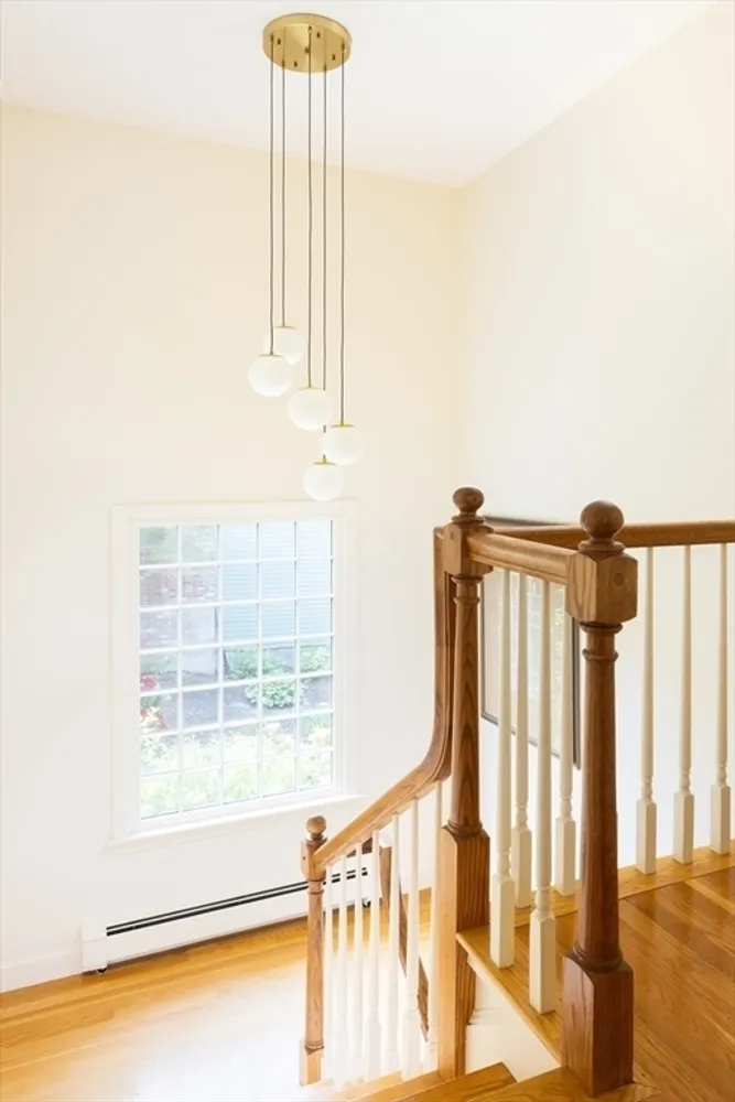 372 Central St, Newton, MA 02466