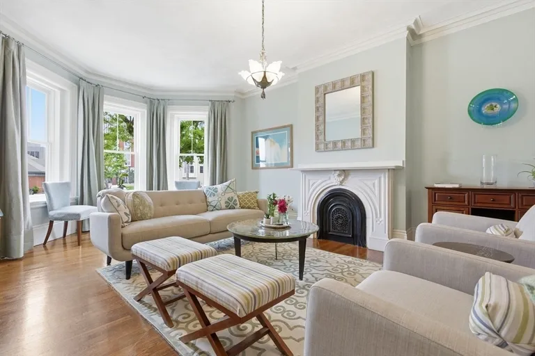 419 Main St, Boston, MA 02129