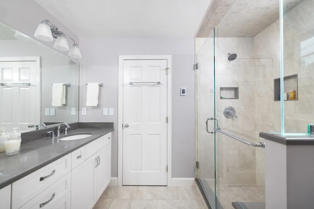 372 Central St, Newton, MA 02466