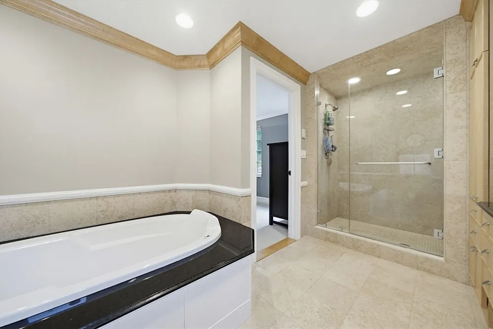 72 Beverly Rd, Brookline, MA 02467