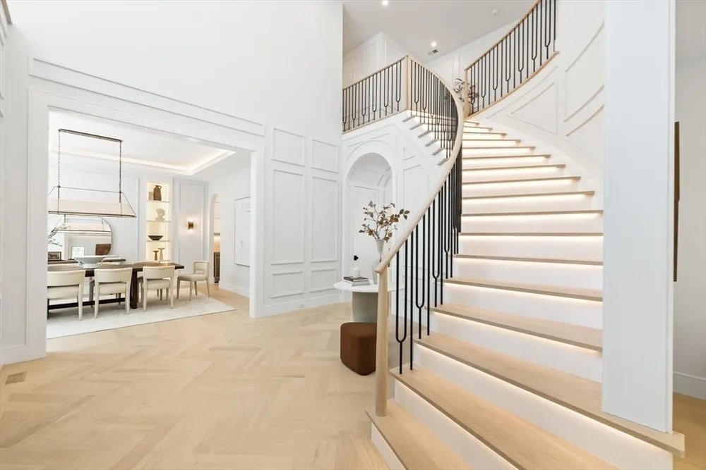 101 Alban Rd, Newton, MA 02468