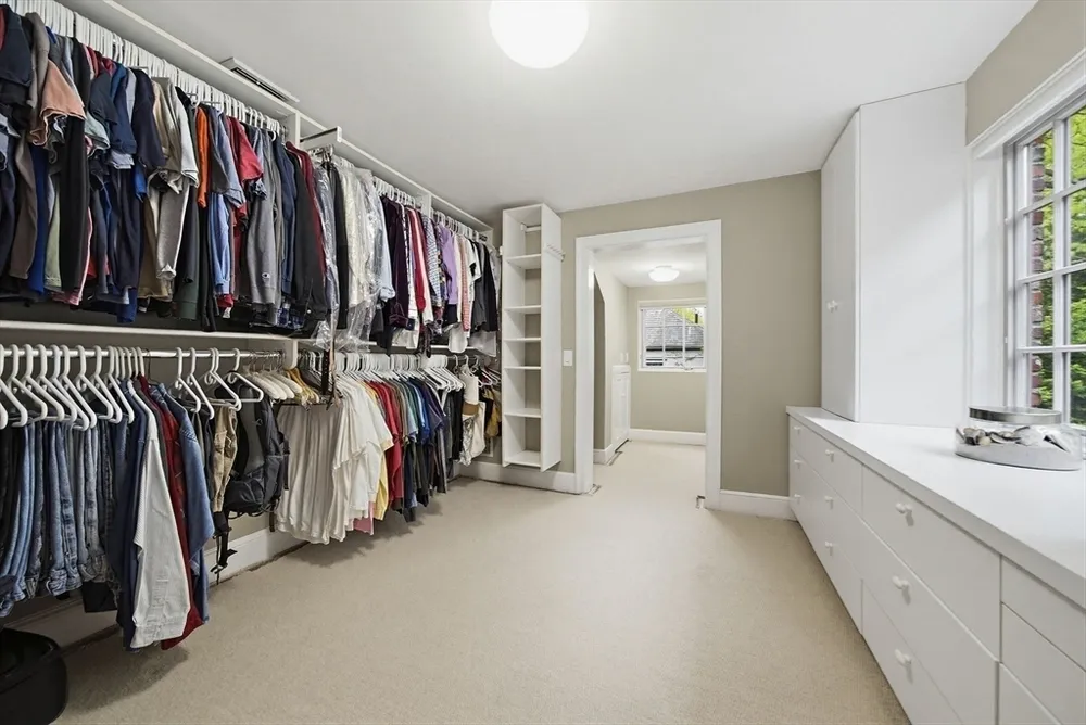 72 Beverly Rd, Brookline, MA 02467