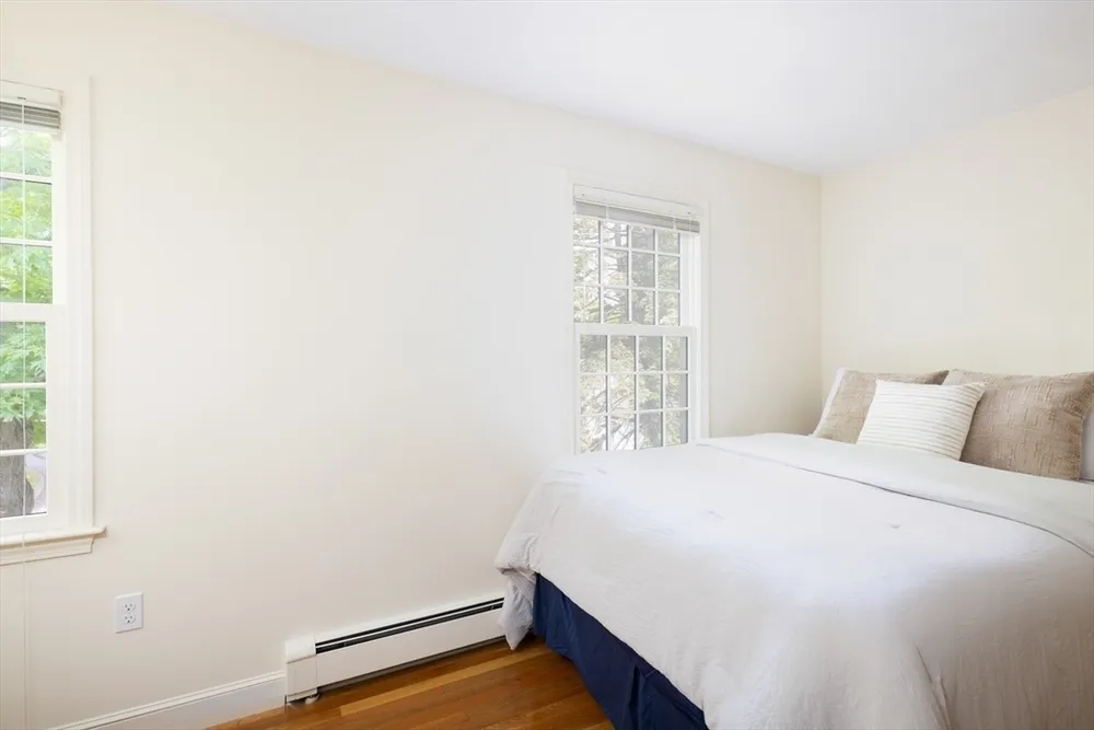 372 Central St, Newton, MA 02466