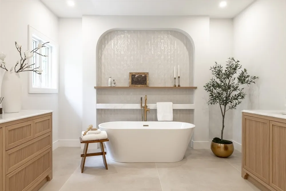 101 Alban Rd, Newton, MA 02468