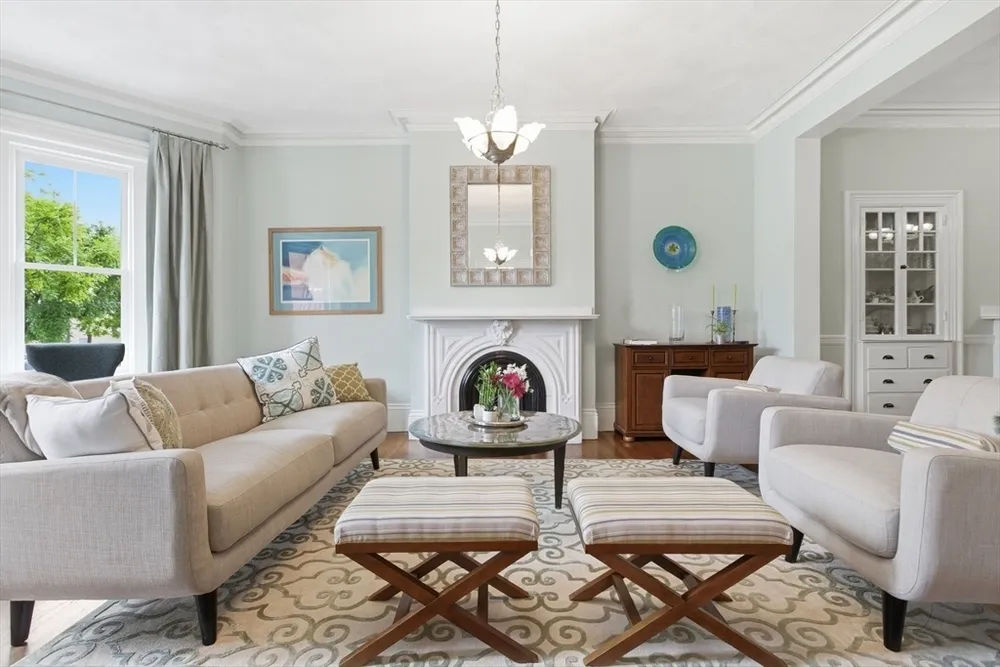 419 Main St, Boston, MA 02129