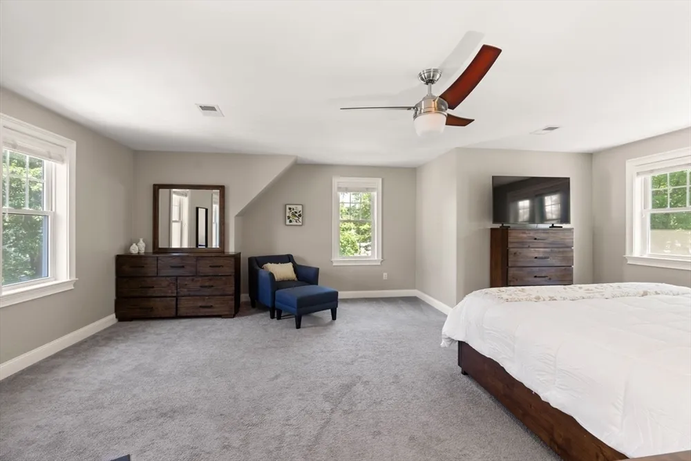 3 Beverly Rd, Natick, MA 01760