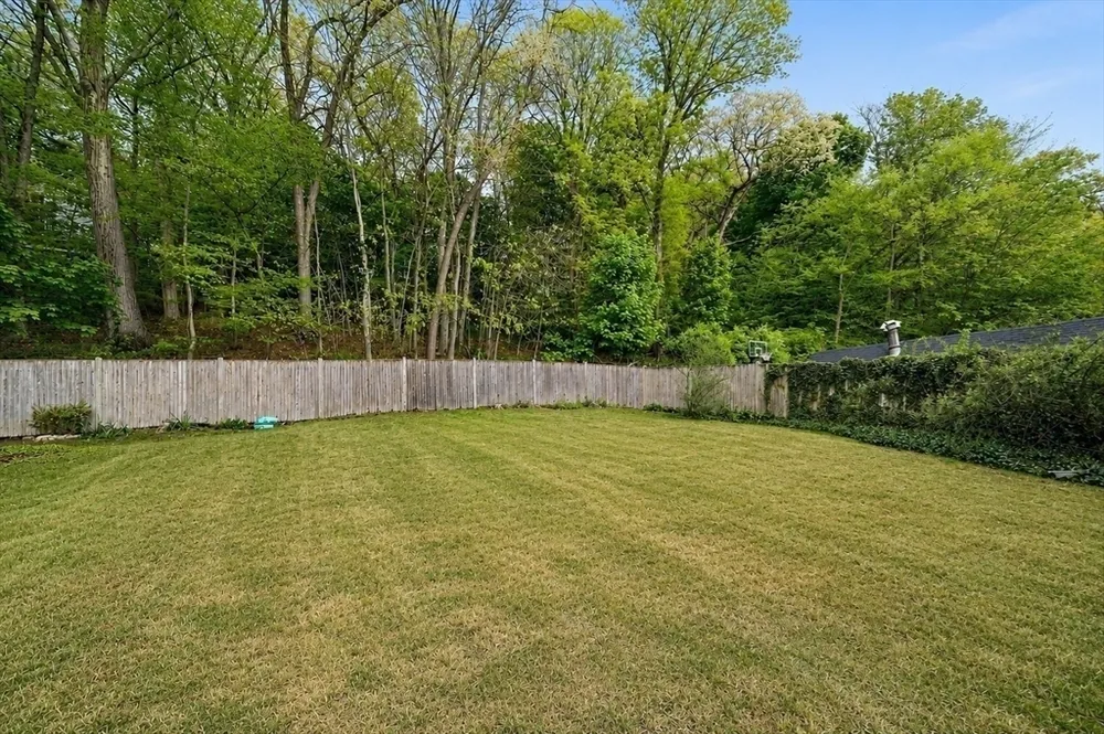 72 Beverly Rd, Brookline, MA 02467