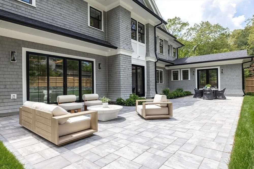 101 Alban Rd, Newton, MA 02468