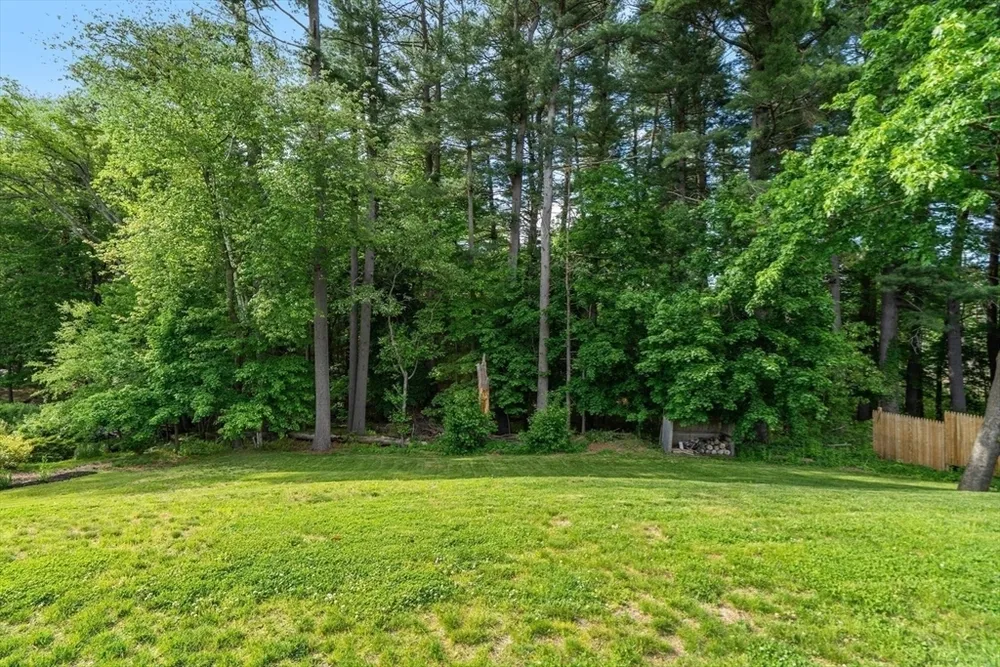 15 Marie St, Tewksbury, MA 01876