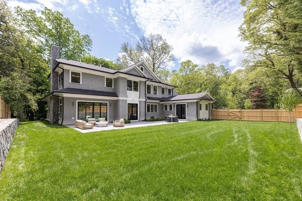 101 Alban Rd, Newton, MA 02468