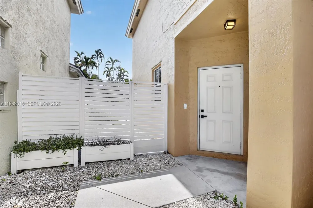 6955 SW 148th Ln, Davie, FL 33331