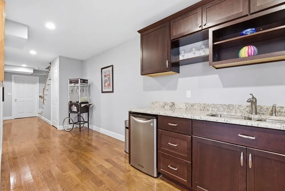 419 Main St, Boston, MA 02129