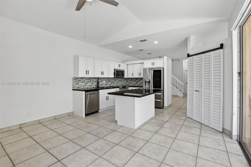 6955 SW 148th Ln, Davie, FL 33331