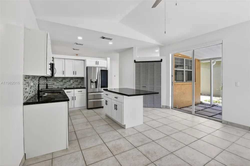 6955 SW 148th Ln, Davie, FL 33331