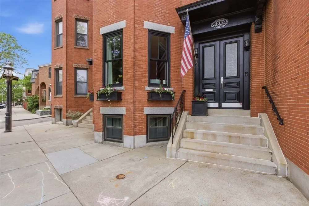 419 Main St, Boston, MA 02129