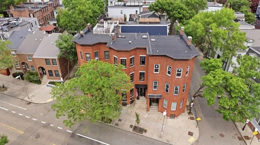 419 Main St, Boston, MA 02129