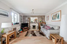 Victoria Way, Liphook, GU30 photo 3