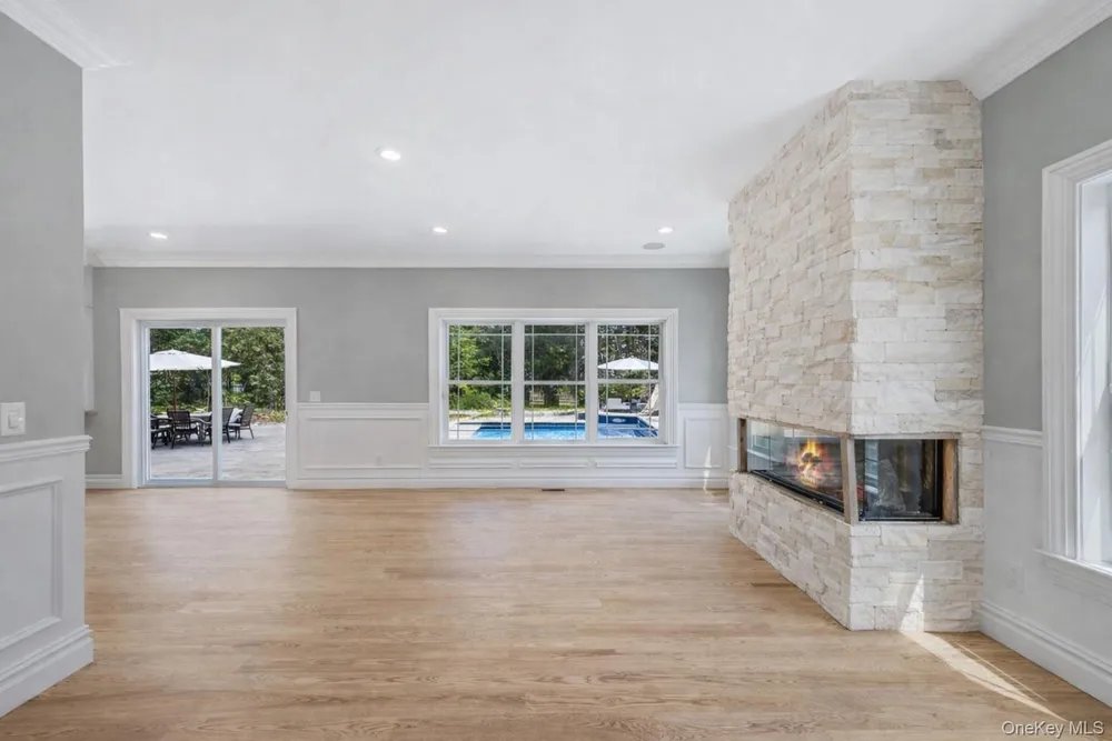 12 Rocky Point Yaphank Rd, Rocky Point, NY 11778