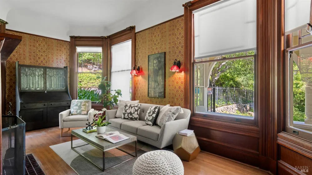 27 Quarry Rd, San Rafael, CA 94901