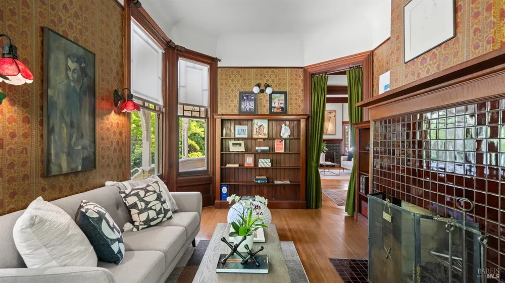 27 Quarry Rd, San Rafael, CA 94901