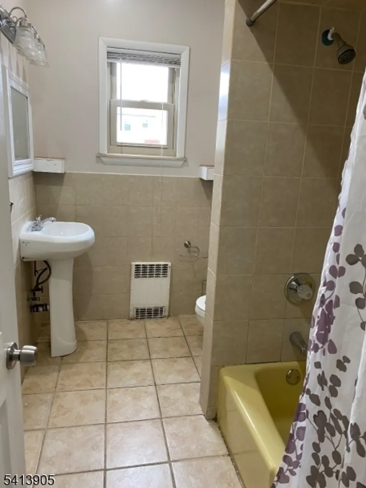 197 Park Pl, Essex, Irvington Township, NJ 07111