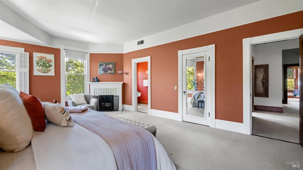 27 Quarry Rd, San Rafael, CA 94901
