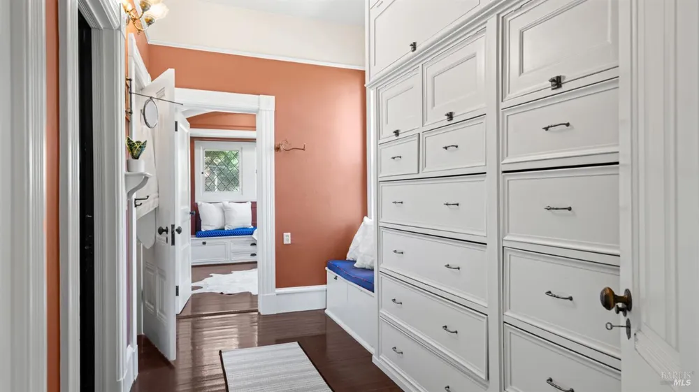 27 Quarry Rd, San Rafael, CA 94901