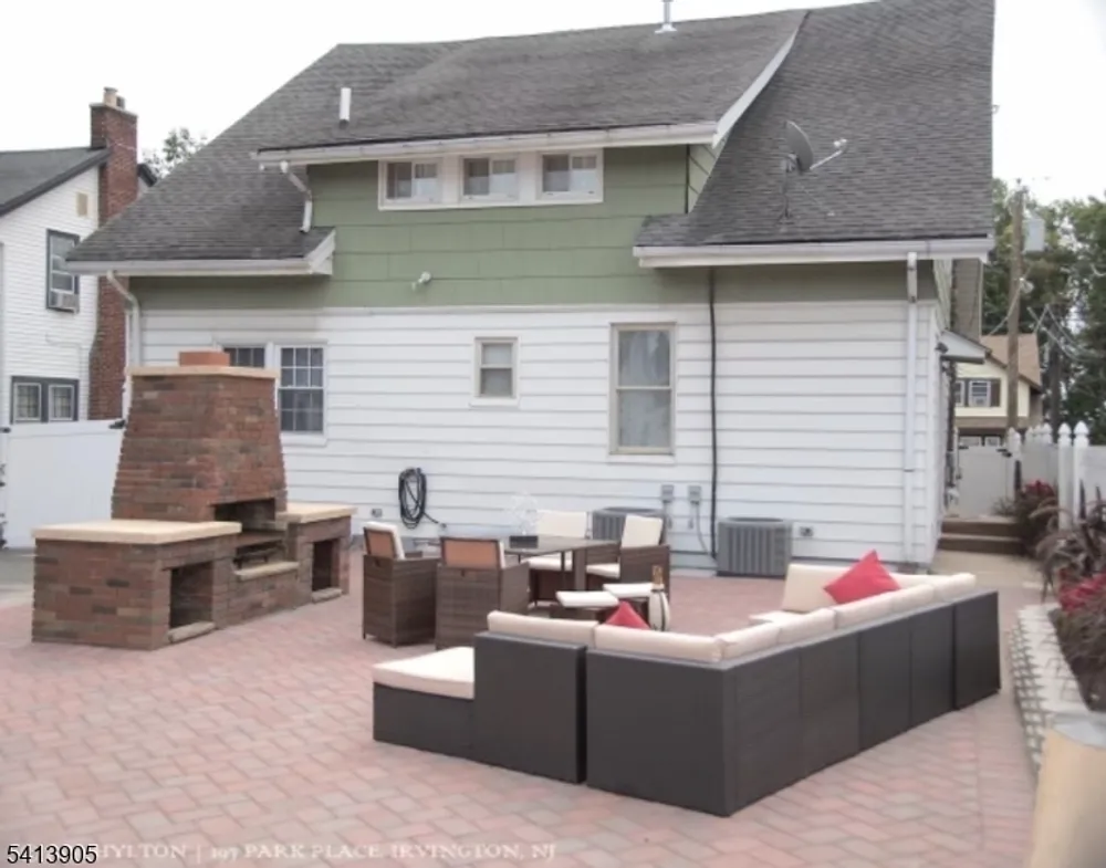 197 Park Pl, Essex, Irvington Township, NJ 07111