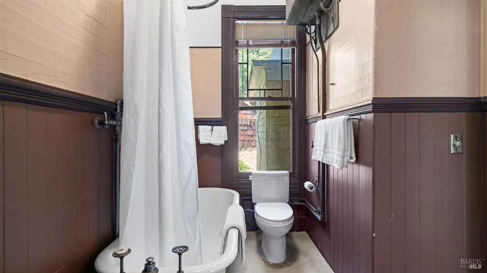 27 Quarry Rd, San Rafael, CA 94901