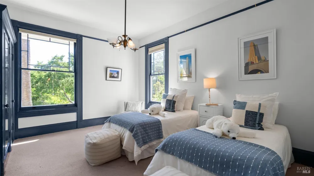 27 Quarry Rd, San Rafael, CA 94901