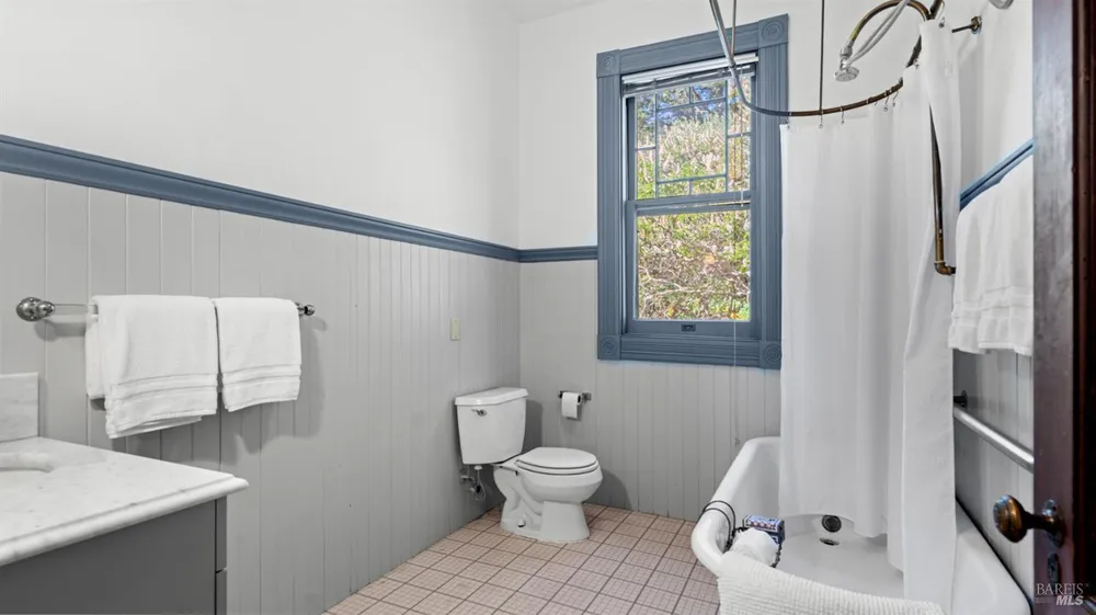 27 Quarry Rd, San Rafael, CA 94901
