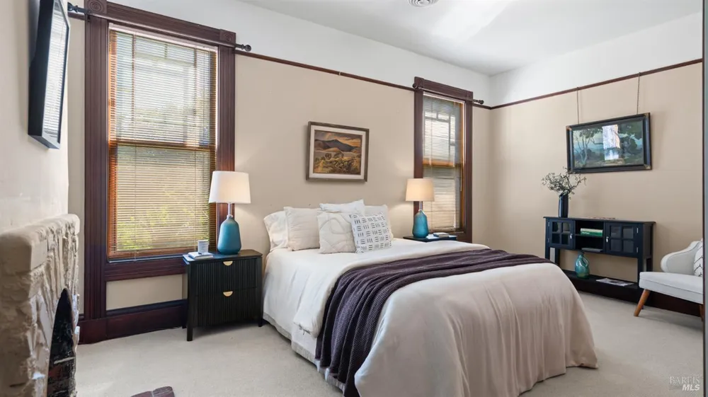 27 Quarry Rd, San Rafael, CA 94901