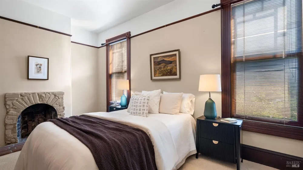 27 Quarry Rd, San Rafael, CA 94901