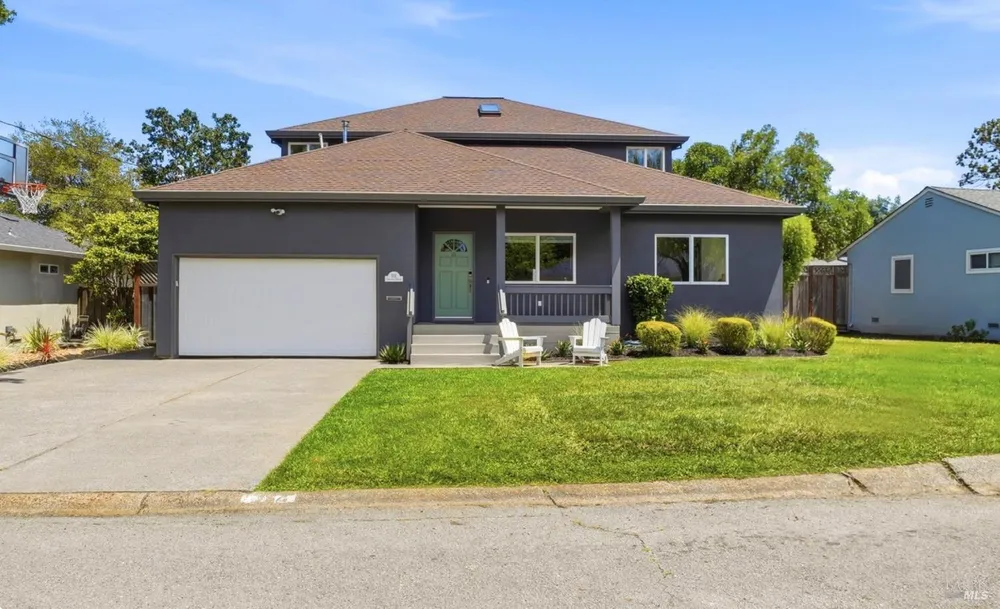 312 Corrillo Dr, San Rafael, CA 94903