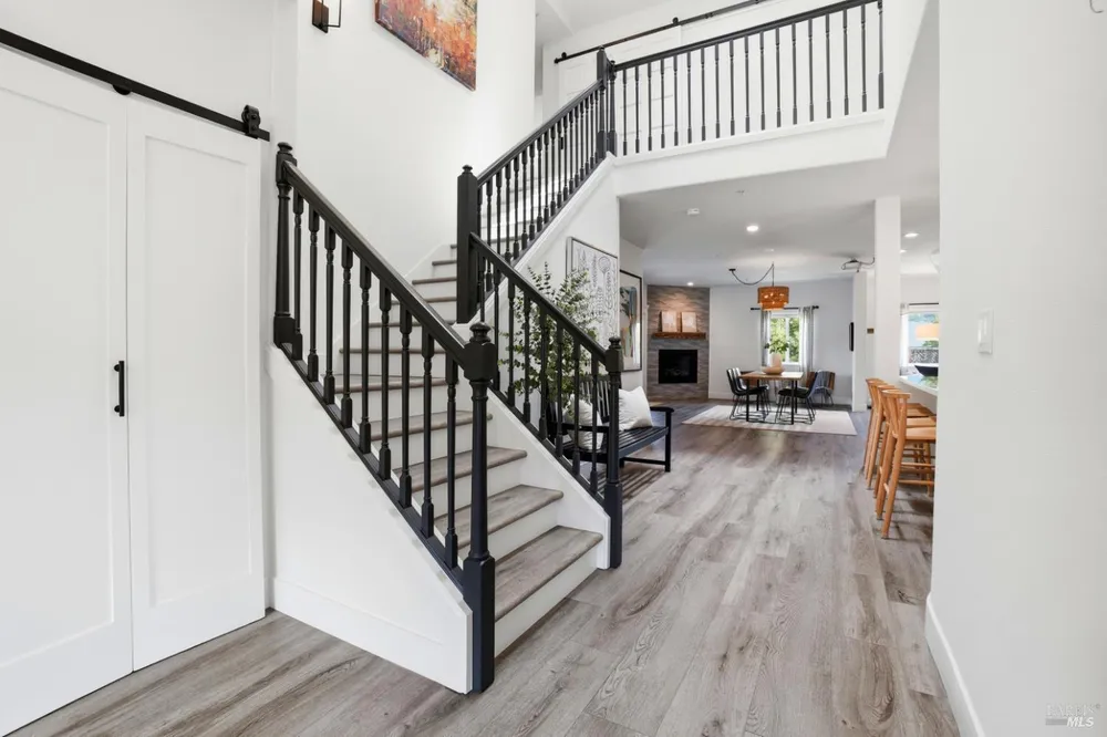 312 Corrillo Dr, San Rafael, CA 94903