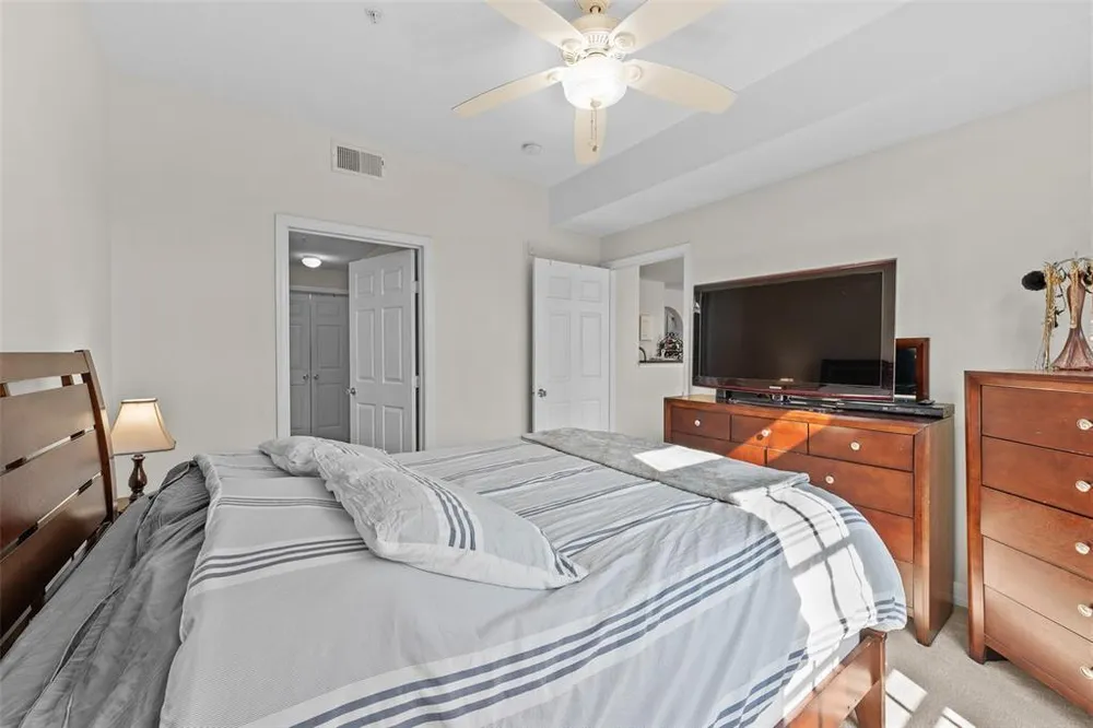 501 Knights Run Ave, Tampa, FL 33602
