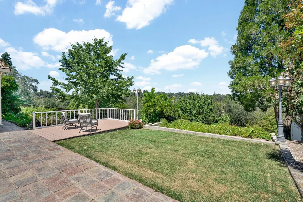 134 Canyon Rim Dr, Folsom, CA 95630