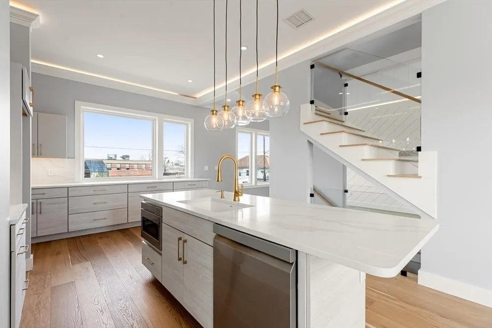 308 Newton St, Waltham, MA 02453